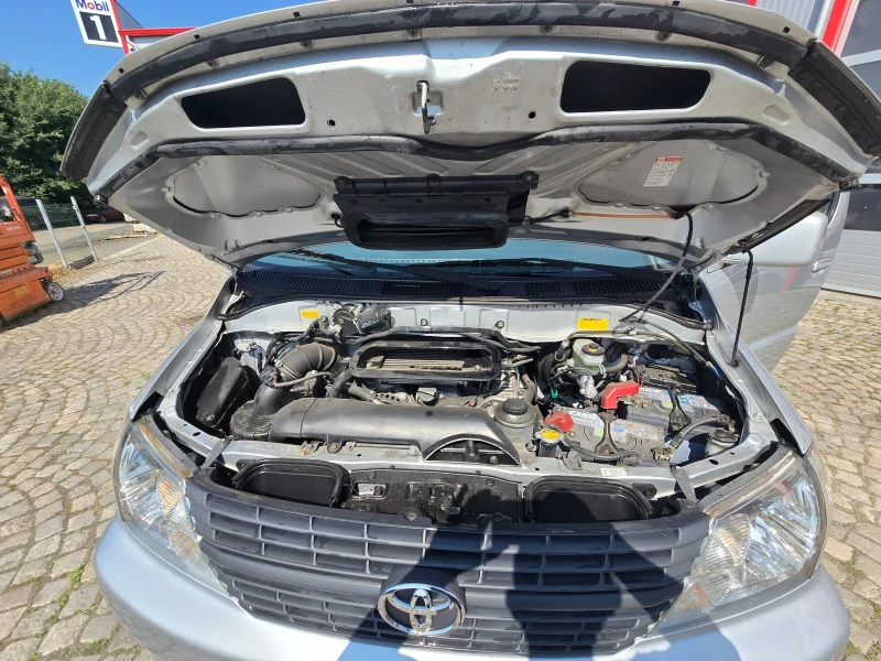 Toyota Hiace, снимка 13 - Бусове и автобуси - 51412220