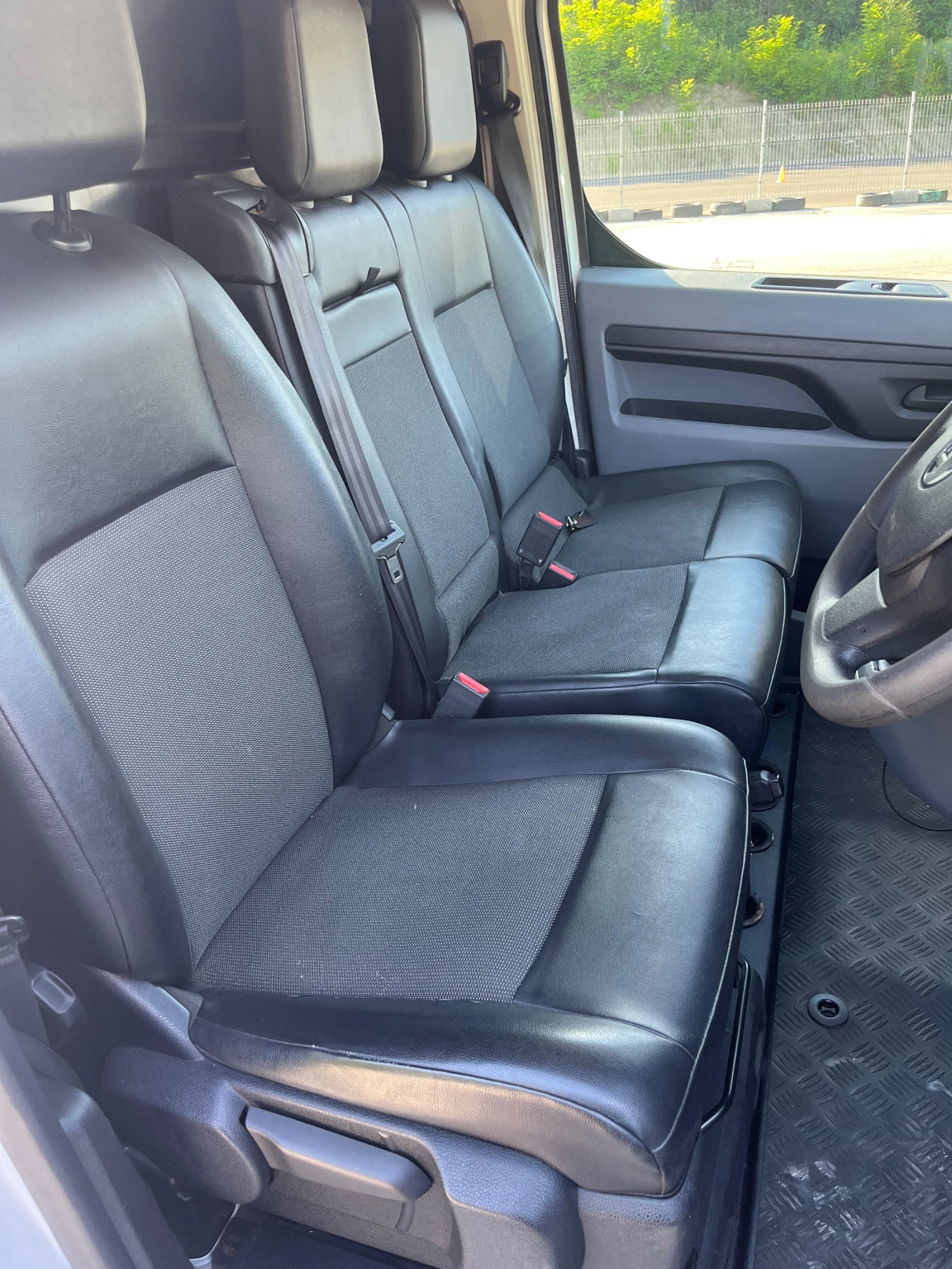 Opel Vivaro Maxi, снимка 12 - Бусове и автобуси - 54715304