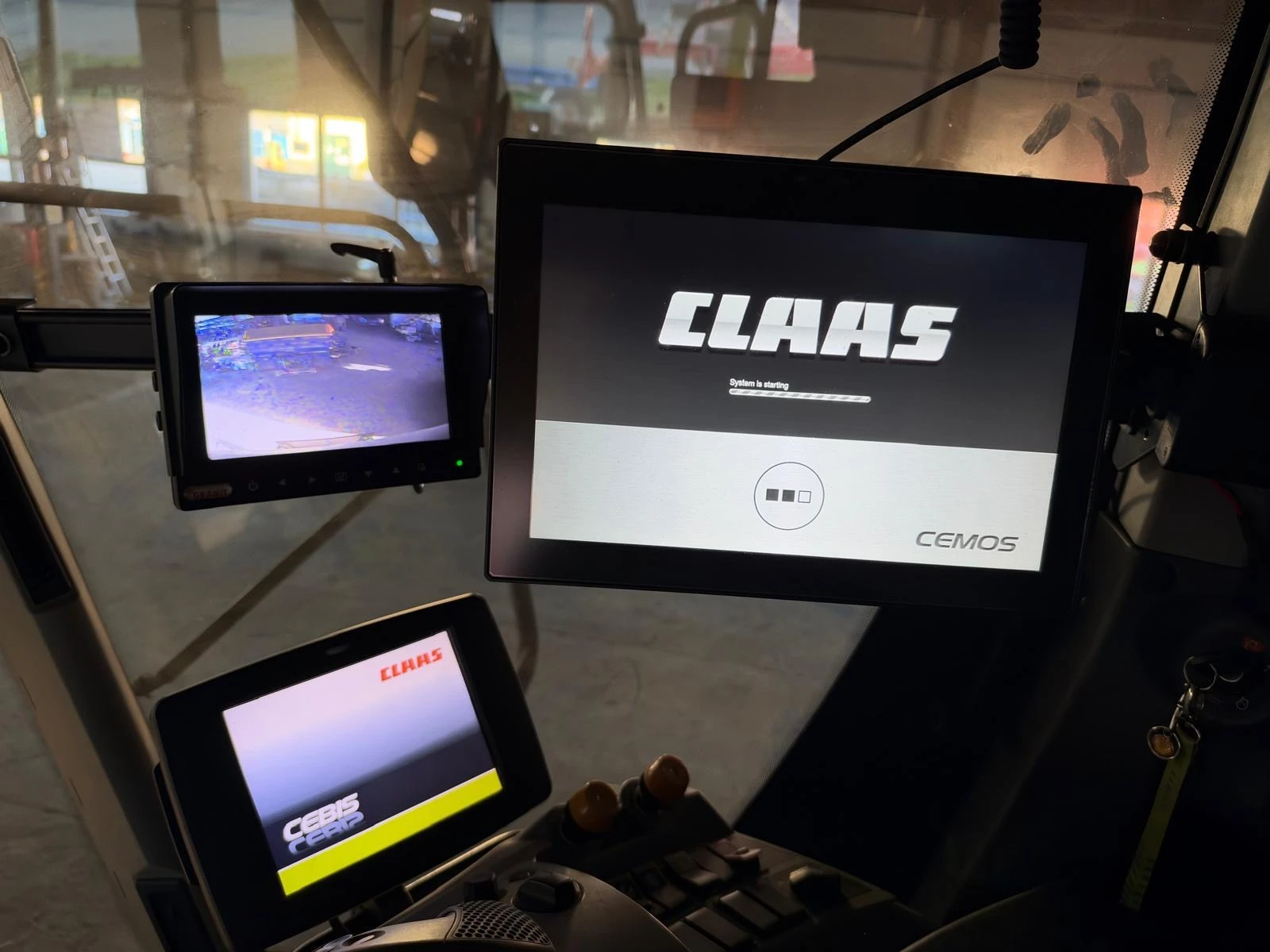 Комбайн Claas LEXION 760 CEMOS + CLAAS CONVIO FLEX 930 ЛИЗИНГ, снимка 5 - Селскостопанска техника - 56741202