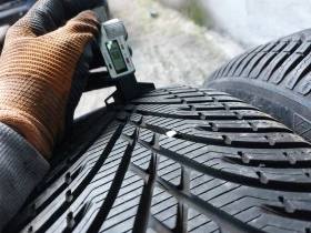 Гуми Зимни 235/55R17, снимка 3