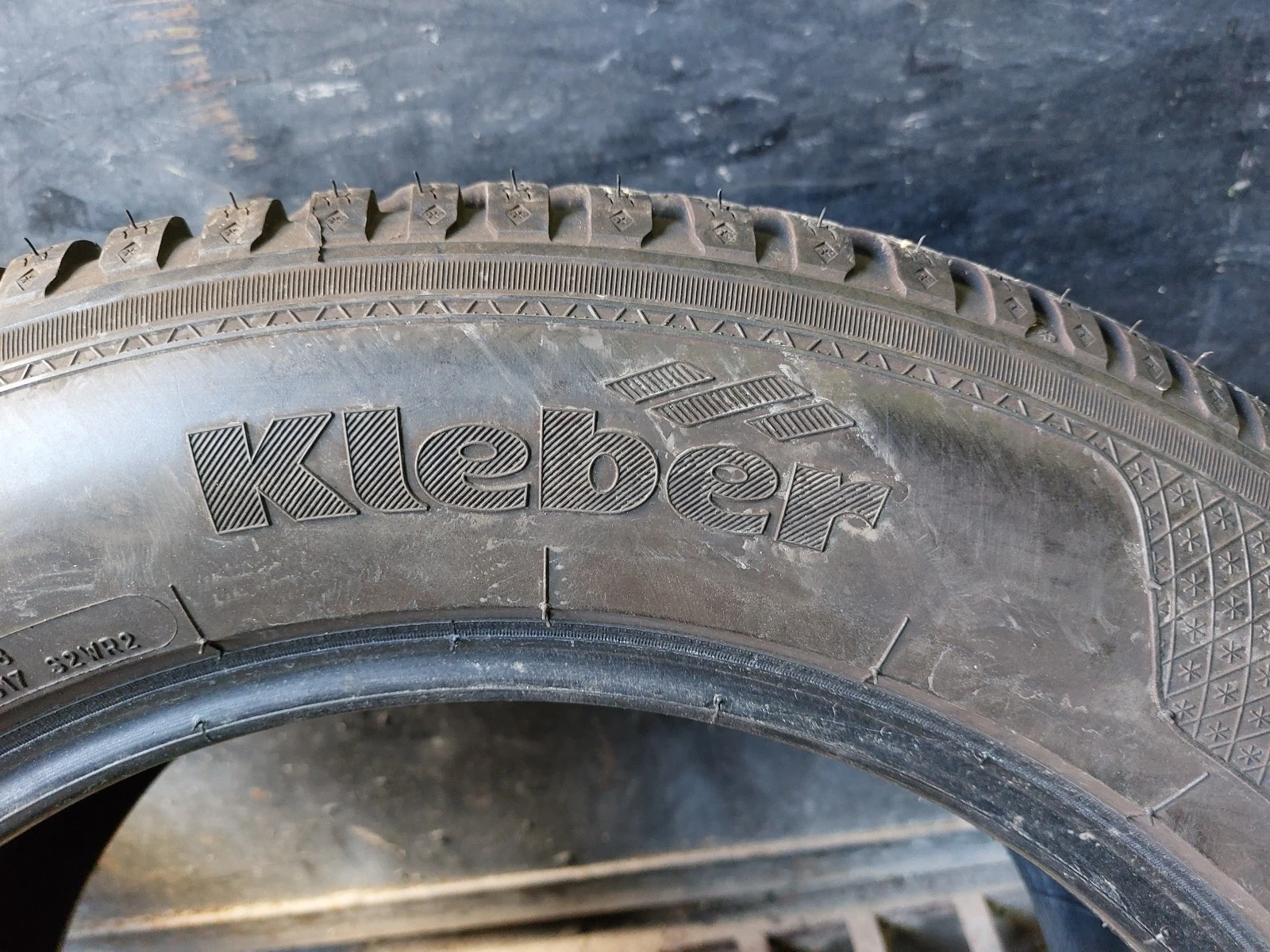 ���� 235/55R17 | Mobile.bg � ����������� 4