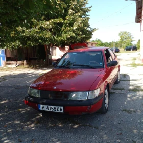     Saab 900