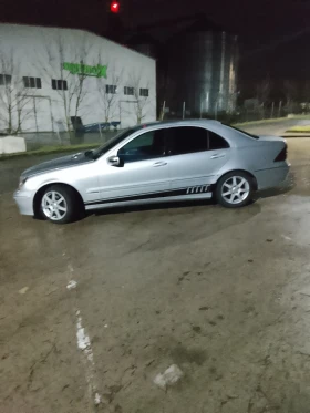Mercedes-Benz C 220, снимка 9