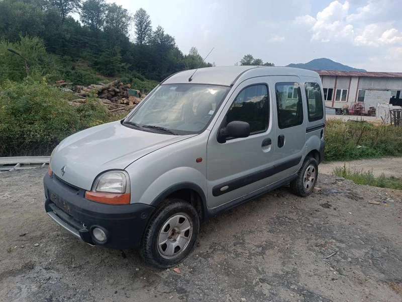 Renault Kangoo 1.9 DCI 4x4, снимка 8 - Автомобили и джипове - 41954171