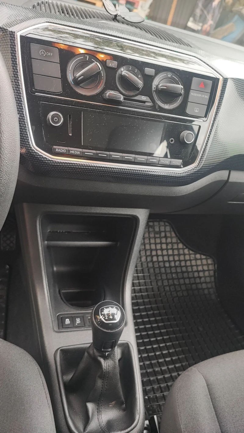 VW Up, снимка 9 - Автомобили и джипове - 48208933