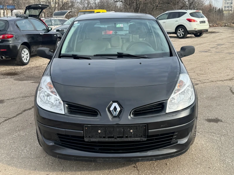 Renault Clio, снимка 5 - Автомобили и джипове - 48360497