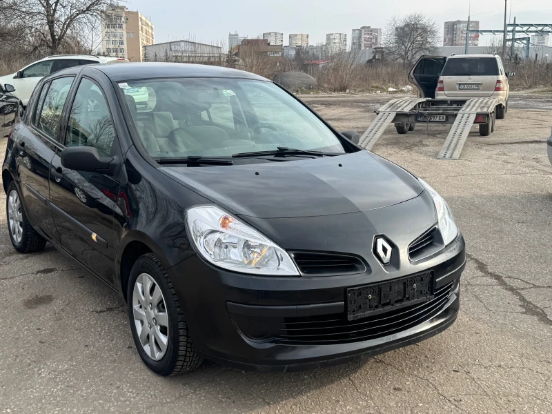 Renault Clio, снимка 3 - Автомобили и джипове - 48360497