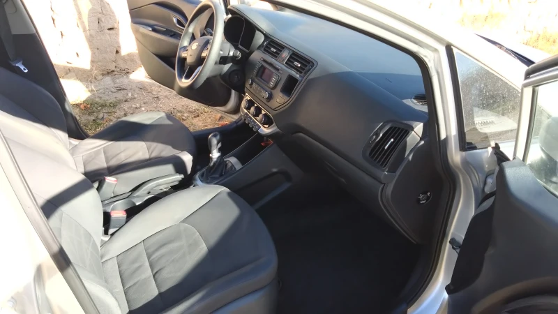 Kia Rio, снимка 6 - Автомобили и джипове - 49483168