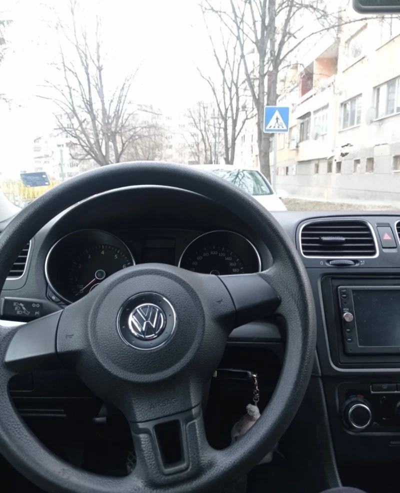 VW Golf, снимка 4 - Автомобили и джипове - 49511465