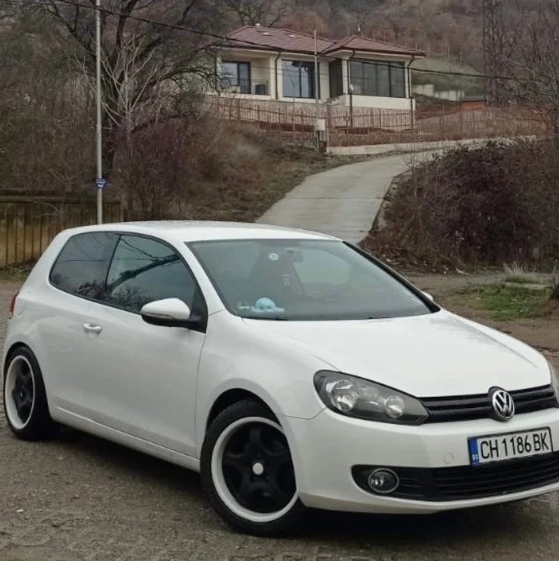 VW Golf, снимка 2 - Автомобили и джипове - 49511465