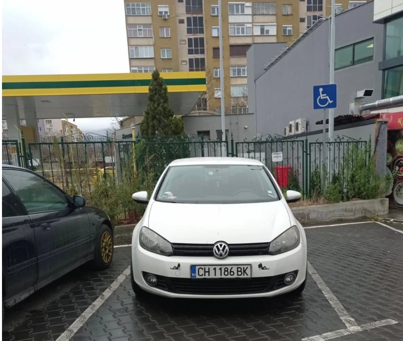 VW Golf, снимка 3 - Автомобили и джипове - 49511465