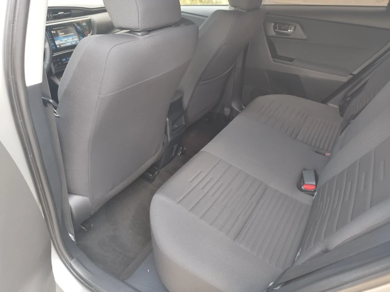 Toyota Auris #40000KM#АВТОМАТИК , снимка 10 - Автомобили и джипове - 50472421