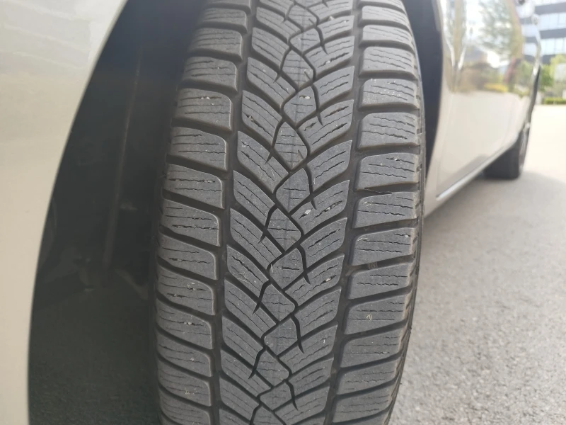 Toyota Auris #40000KM#АВТОМАТИК , снимка 17 - Автомобили и джипове - 50472421