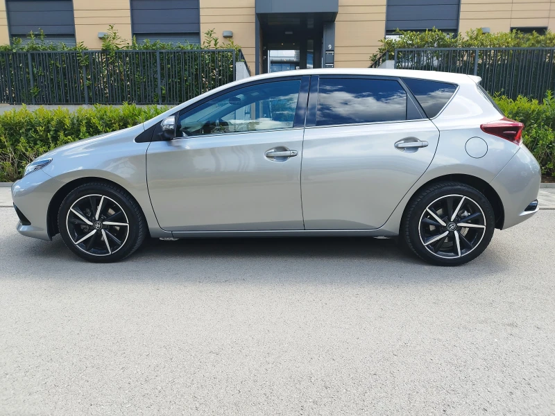 Toyota Auris #40000KM#АВТОМАТИК , снимка 2 - Автомобили и джипове - 50472421