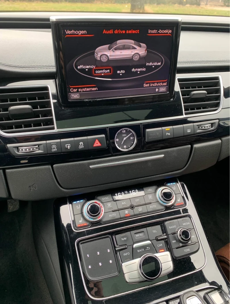 Audi A8 3.0TDI* ПАМЕТ* ОБДУХВАНЕ* МАСАЖ* HEAD UP* DIS* ВЪЗ, снимка 9 - Автомобили и джипове - 52637373