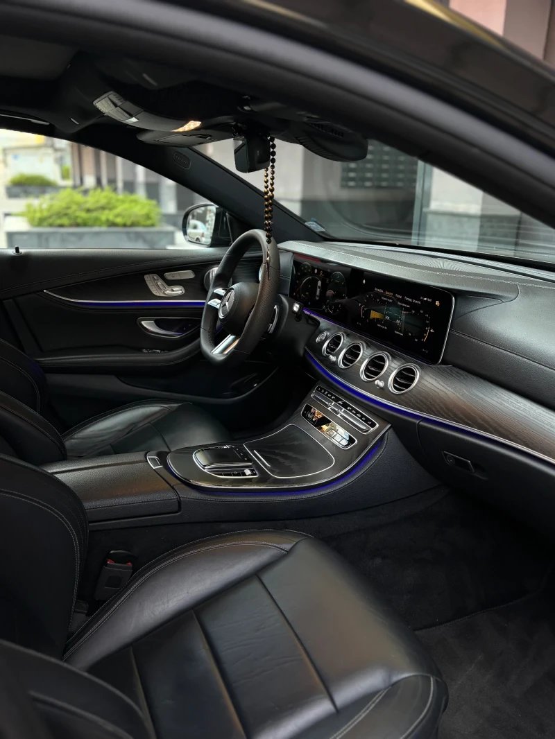 Mercedes-Benz E 220 Mercedes-Benz E 220 AMG  Колата е внос от Германия, снимка 9 - Автомобили и джипове - 52400785
