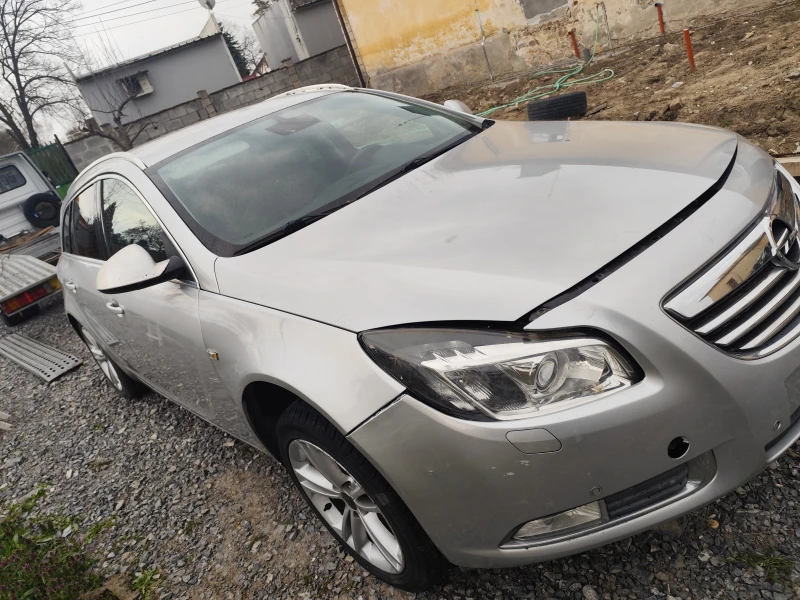 Opel Insignia 4x4, снимка 2 - Автомобили и джипове - 51884156