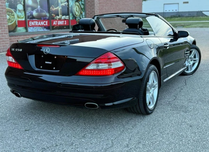 Mercedes-Benz SL 500 FACELIFT * * AMG * * CARFAX * * АВТО КРЕДИТ * * , снимка 3 - Автомобили и джипове - 52811420