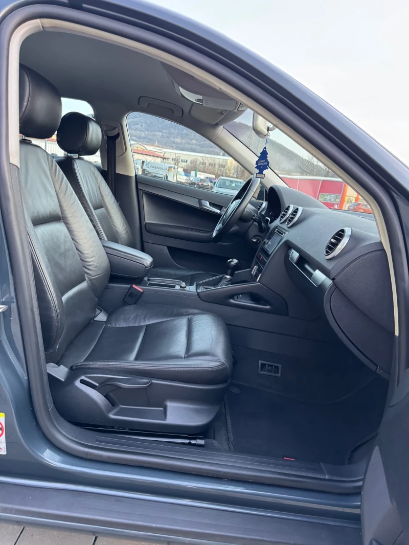 Audi A3 * Sportback* Navi* DVD* Leder* Tempomat* , снимка 13 - Автомобили и джипове - 52842361