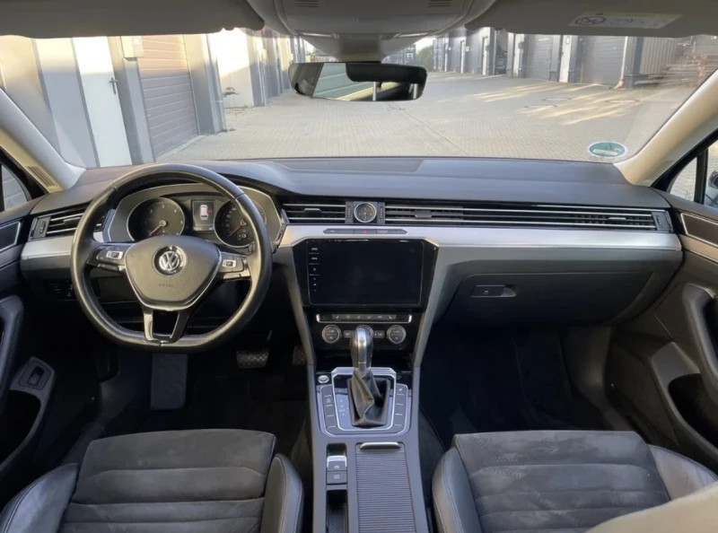 VW Passat 2.0TDI* Highline* Germany, снимка 8 - Автомобили и джипове - 53075304