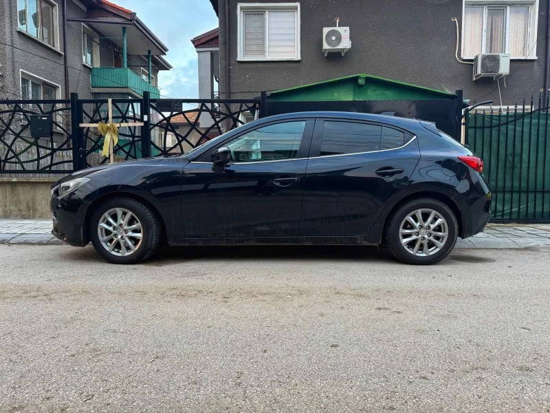 Mazda 3 2.0i, снимка 2 - Автомобили и джипове - 53101021