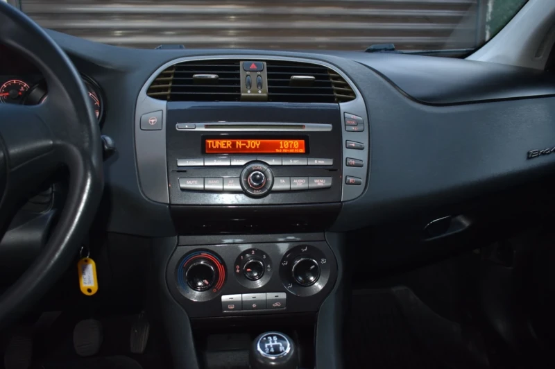 Fiat Bravo 1.9 Multijet, снимка 9 - Автомобили и джипове - 53278560
