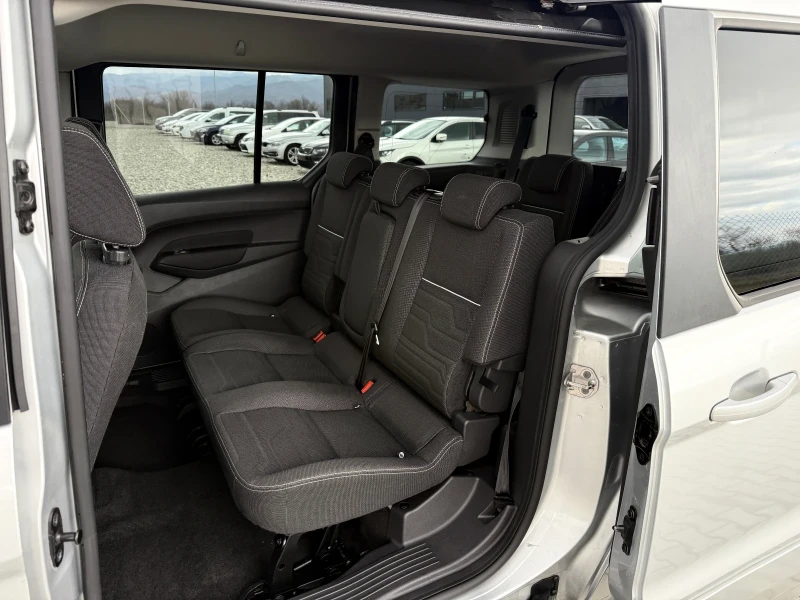 Ford Tourneo Connect 1.6i 7 МЕСТА/ШВЕЙЦАРИЯ, снимка 10 - Автомобили и джипове - 53288515