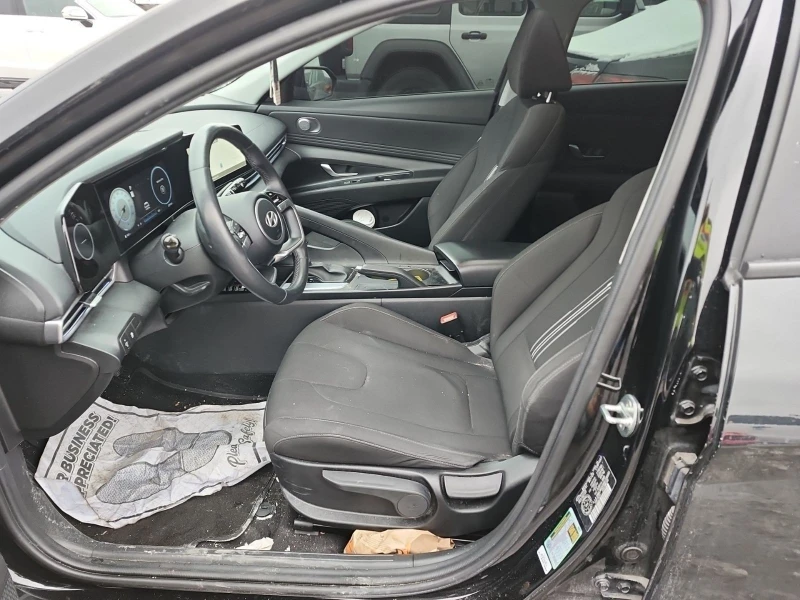 Hyundai Elantra PREFERRED С РЕГИСТРАЦИЯ & АВТО КРЕДИТ, снимка 8 - Автомобили и джипове - 53385697