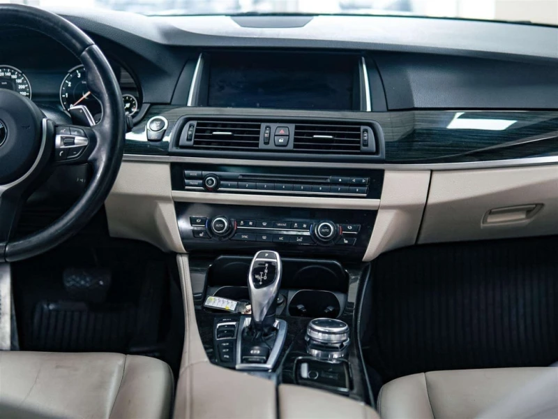 BMW 528 * xDrive * CARFAX * ЦЕНА ДО БГ, снимка 9 - Автомобили и джипове - 53418913