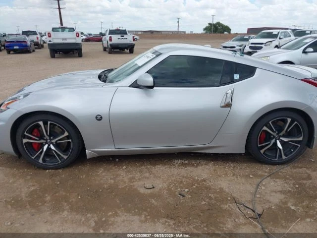 Nissan 370Z Sport Tech - изображение 8