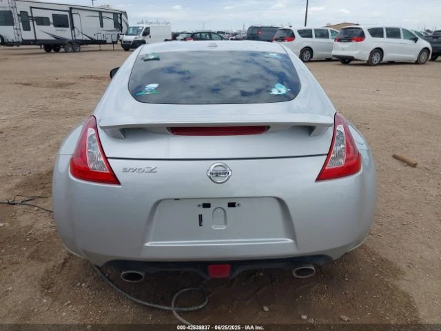 Nissan 370Z Sport Tech - изображение 9
