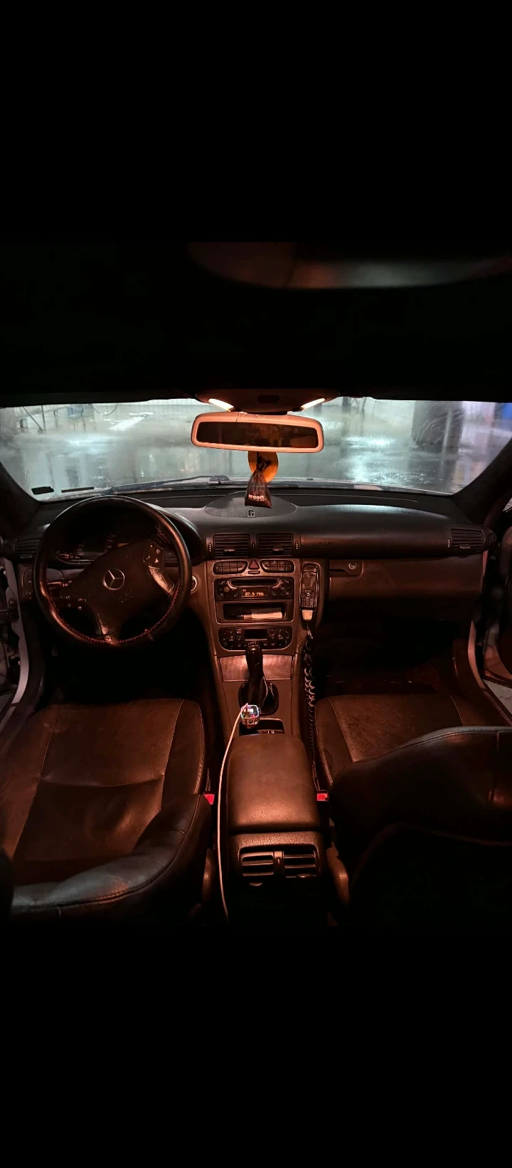 Mercedes-Benz C 220, снимка 10 - Автомобили и джипове - 53297225