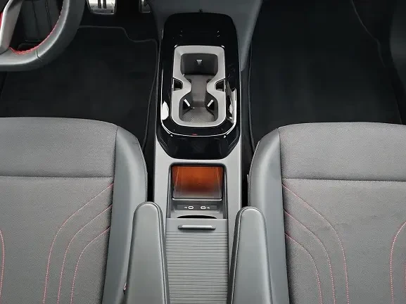 VW ID.4 77 kWh = GTX = e-Sound �������� | Mobile.bg � ����������� 6