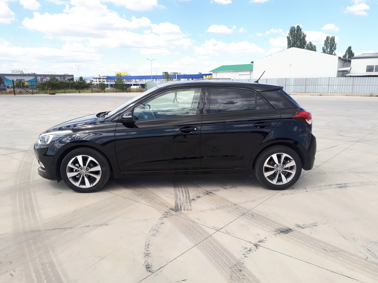 Hyundai I20 ACTIVE-1.25i-EURO 6B - изображение 8