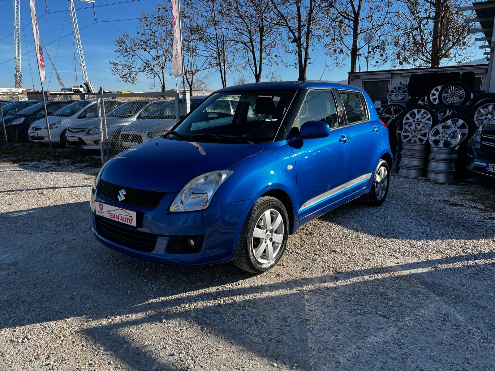 Suzuki Swift 1.3i 4x4 SWISS EDITION - изображение 2