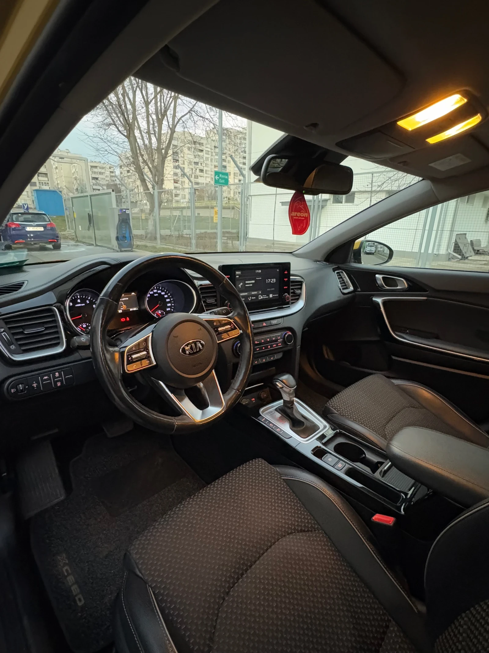 Kia XCeed В ГАРАНЦИЯ - изображение 8