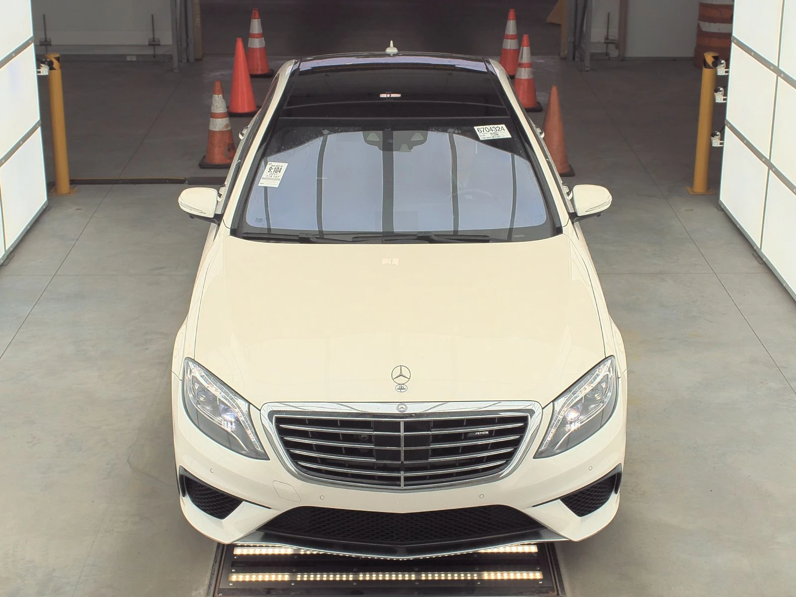 Mercedes-Benz S 63 AMG FULL MAX* BURMASTER* МАСАЖ* ДИСТРОНИК* ОБДУХ* NIGH - изображение 2