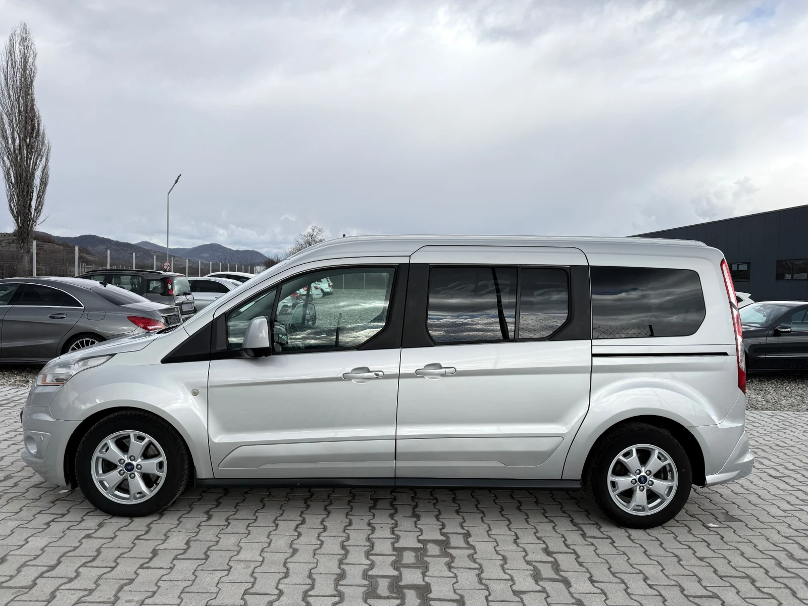 Ford Tourneo Connect 1.6i 7 �����/��������� | Mobile.bg � ����������� 3