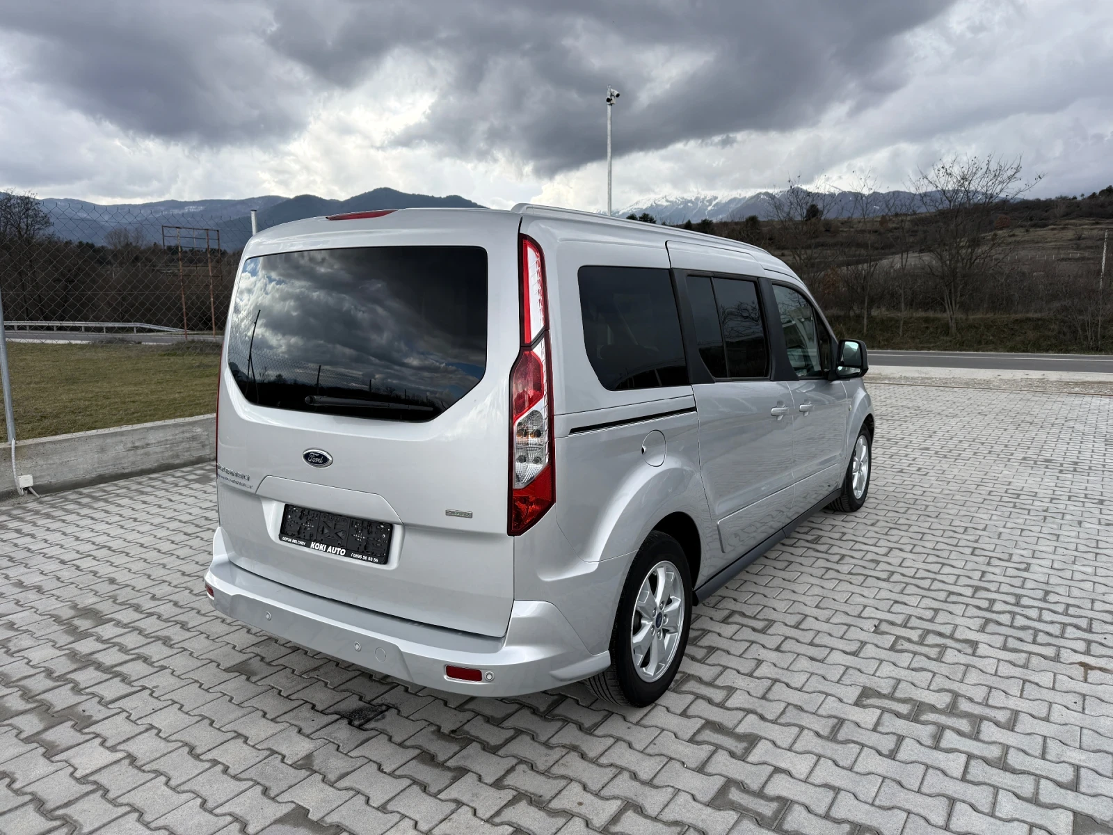Ford Tourneo Connect 1.6i 7 �����/��������� | Mobile.bg � ����������� 6