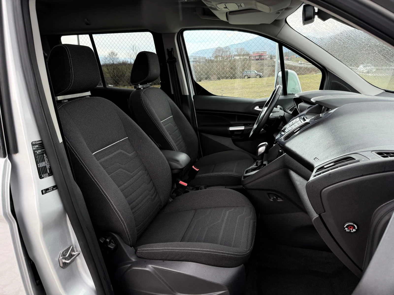 Ford Tourneo Connect 1.6i 7 �����/��������� | Mobile.bg � ����������� 13