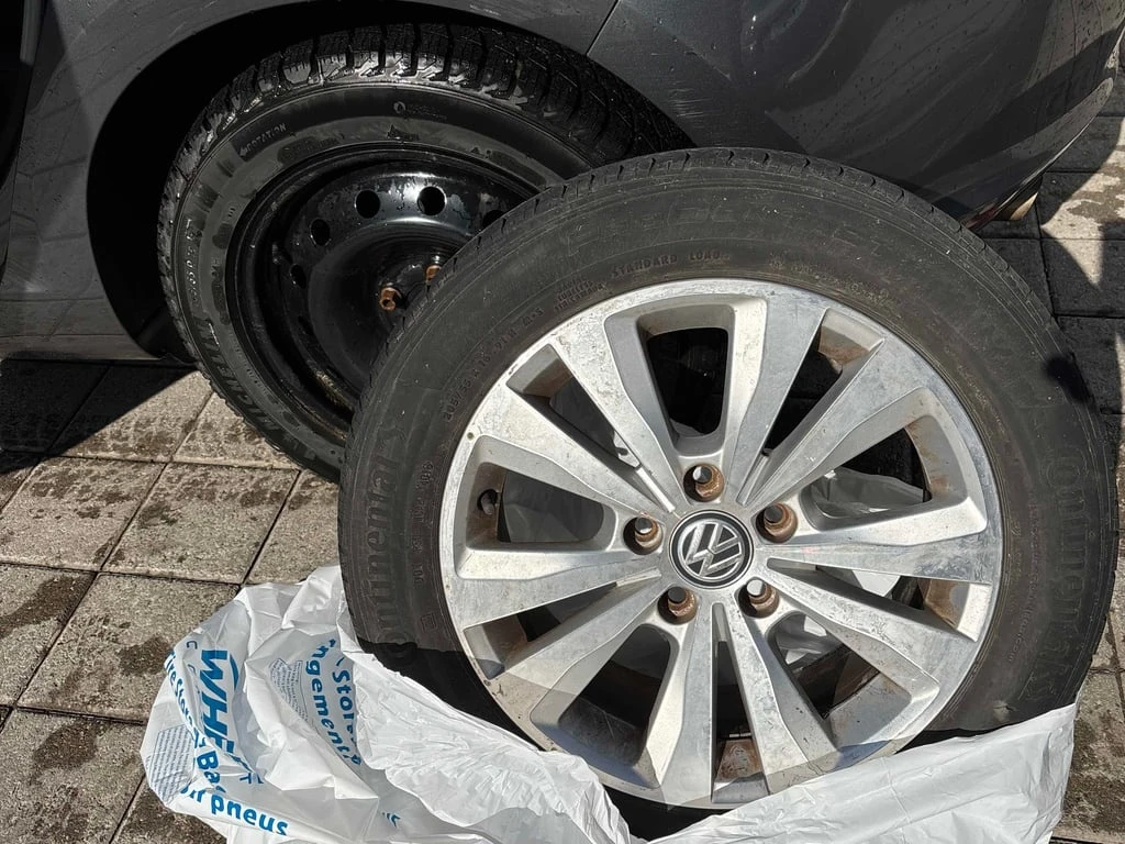 VW Golf 5dr HB Auto 1.8 TSI * ВТОРИ ГУМИ И ДЖАНТИ - изображение 6