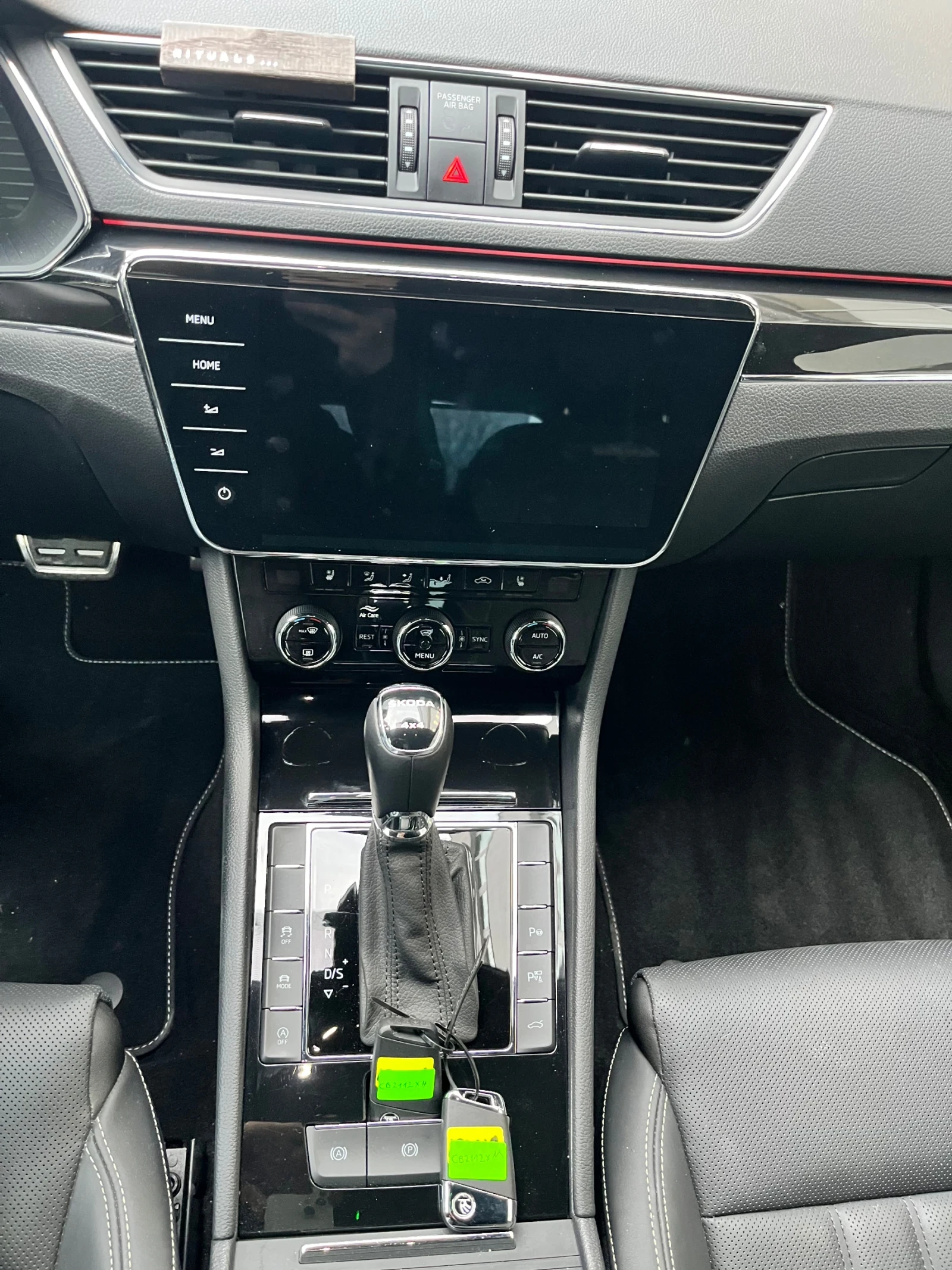 Skoda Superb 2.0TDI 7DSG 4X4 - изображение 8