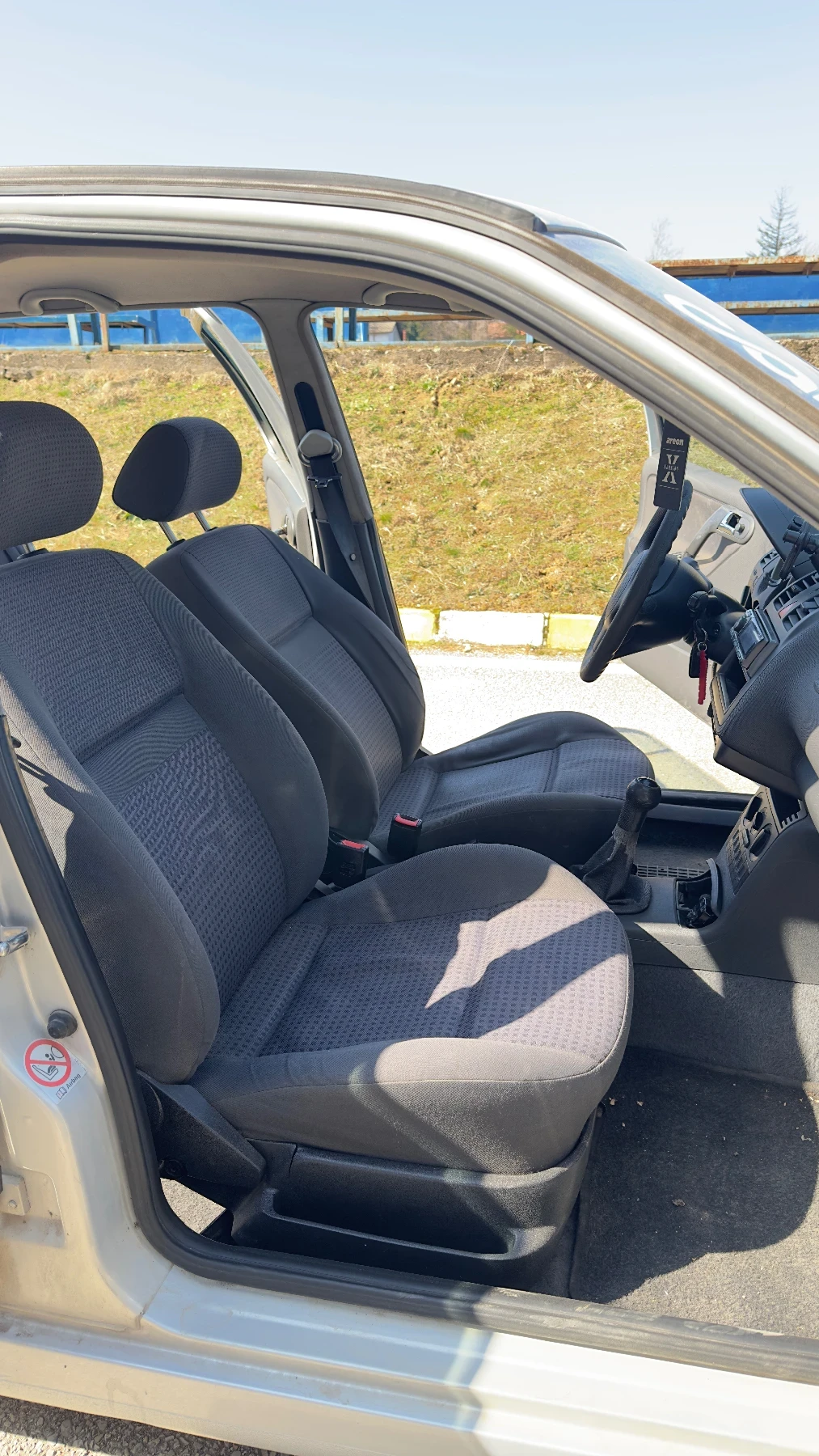 VW Polo 1.4 бензин, снимка 12 - Автомобили и джипове - 53767071