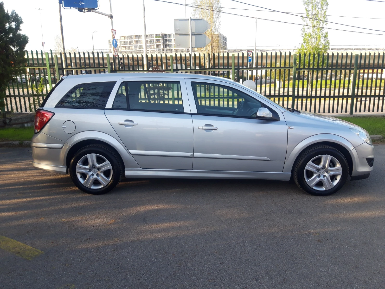 Opel Astra 1.7CDTI-SW* 110к.с* FACELIFT* , снимка 4 - Автомобили и джипове - 54230795