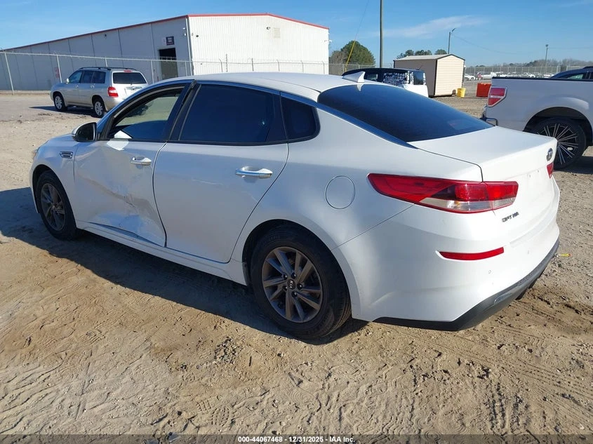 Kia Optima 2.4l Lx, снимка 3 - Автомобили и джипове - 54331608