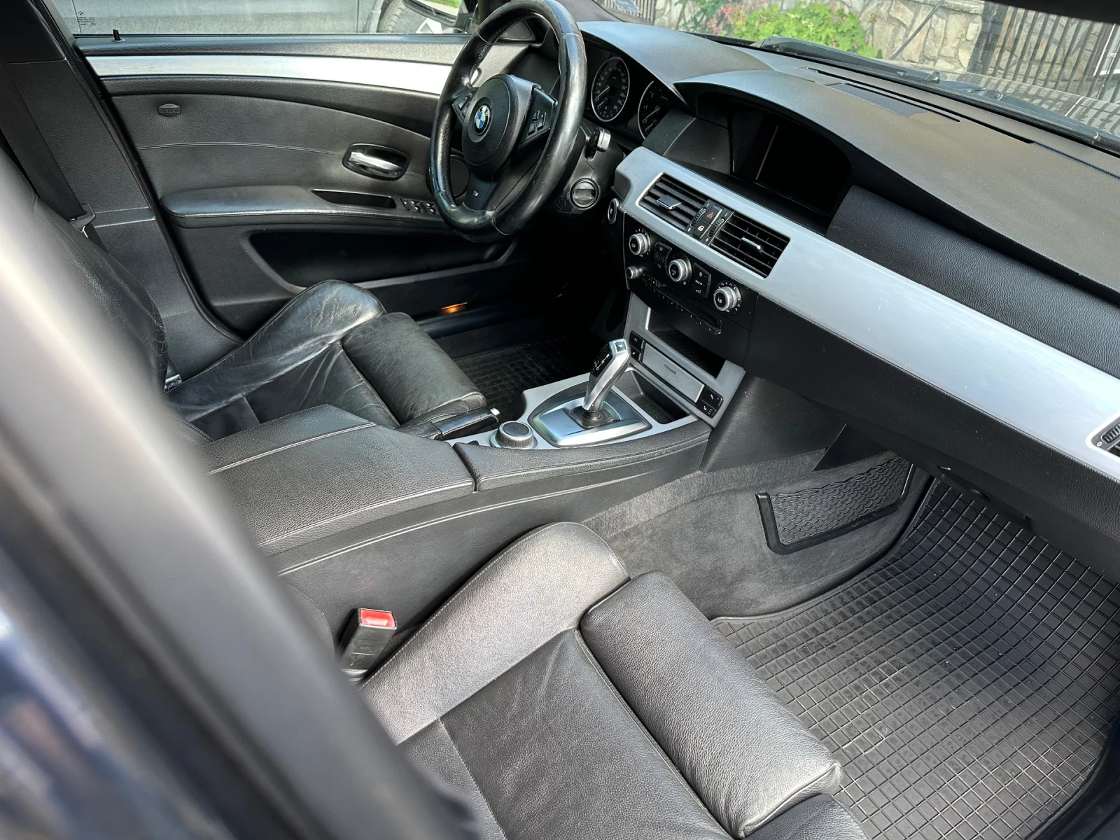 BMW 520, снимка 3 - Автомобили и джипове - 54681685
