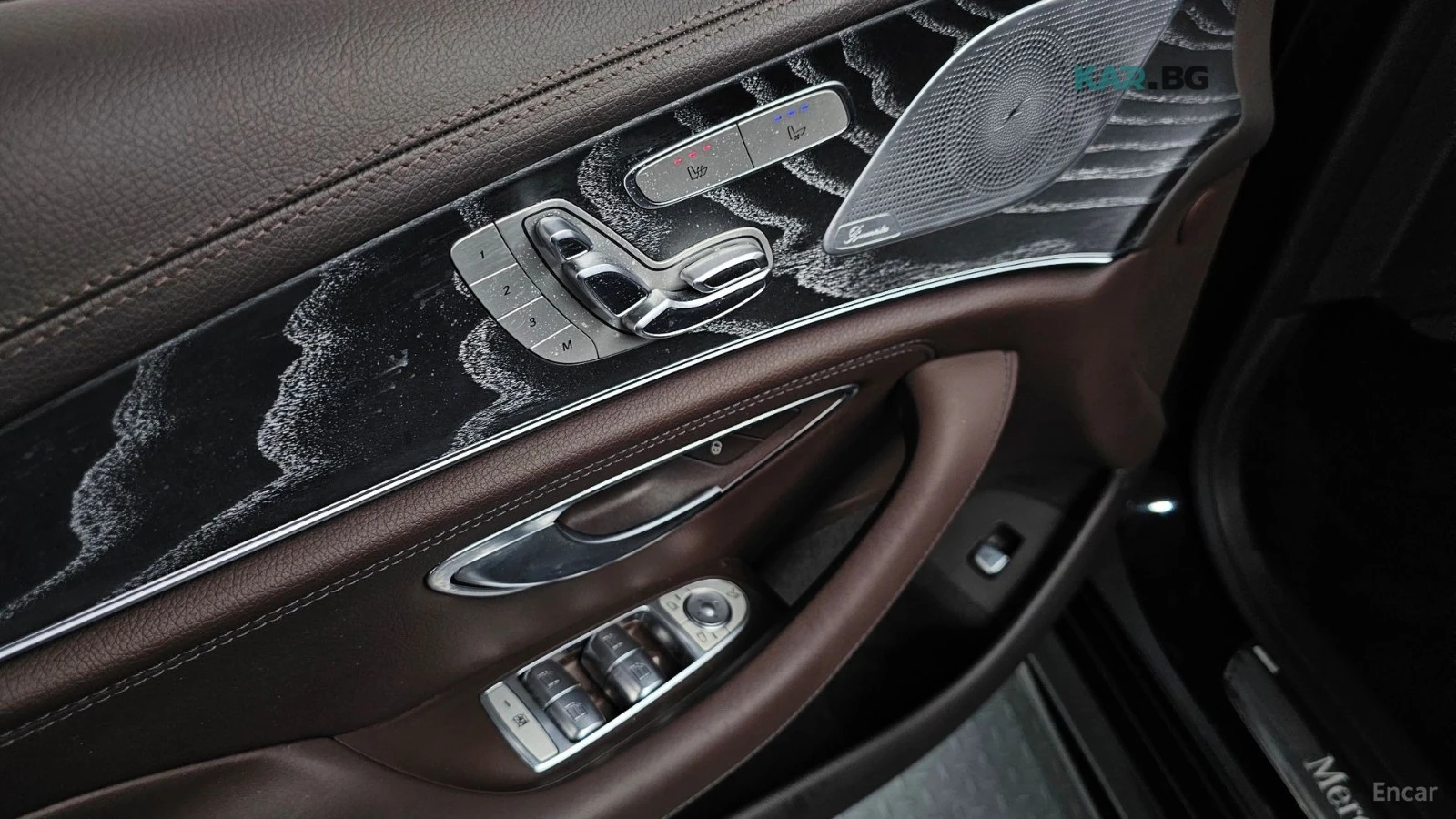 Mercedes-Benz CLS 450 4MATIC* DISTRNOIC* 360CAM* BURMESTER* , снимка 13 - Автомобили и джипове - 54769296