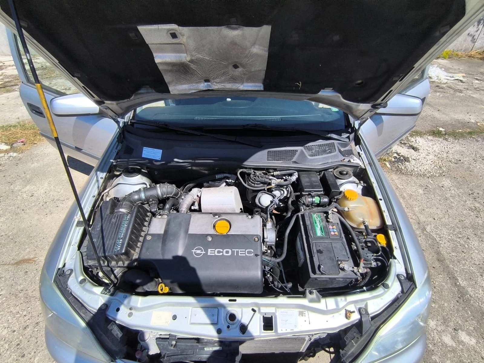 Opel Astra, снимка 11 - Автомобили и джипове - 55197899