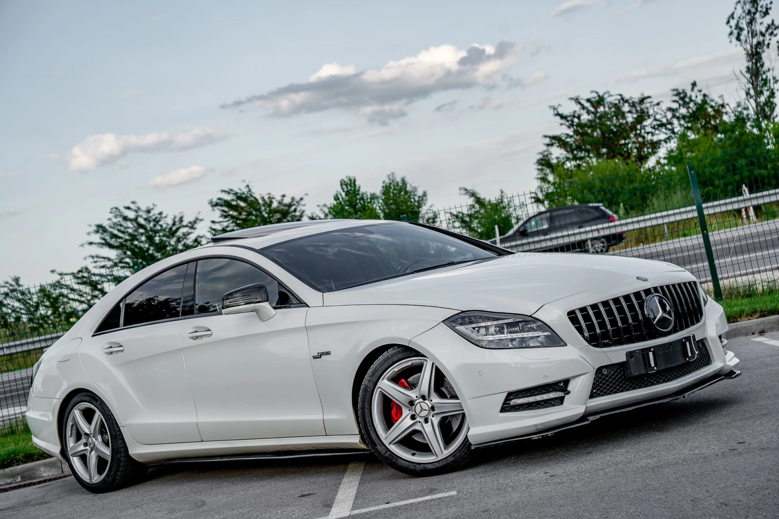 Mercedes-Benz CLS 350 FULL !!* AMG* DISTRONIC* SHADOW LINE, снимка 7 - Автомобили и джипове - 55424543