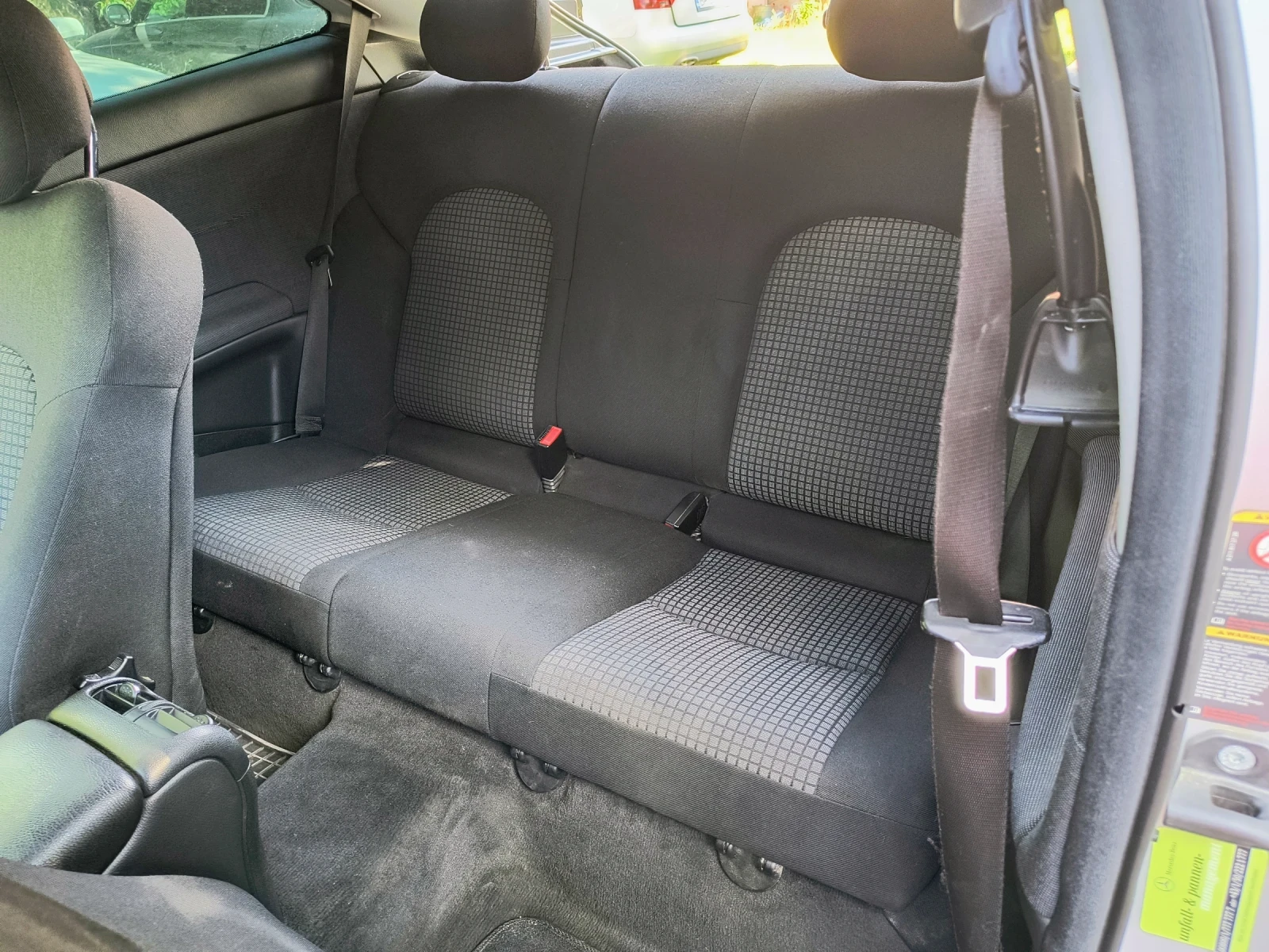Mercedes-Benz C 220, снимка 8 - Автомобили и джипове - 55472136